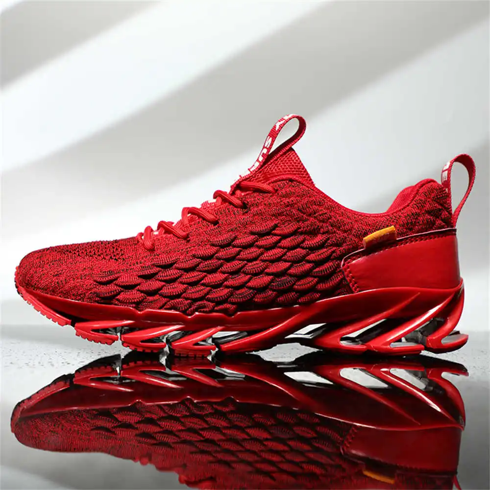 size 44 size 39 walking shoes  - Badminton House reseña y precio